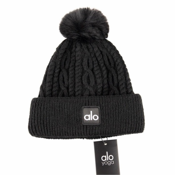 Alo Yoga Black Cable Knit Pom Beanie NWT Women’s Winter Hat - Picture 2 of 6